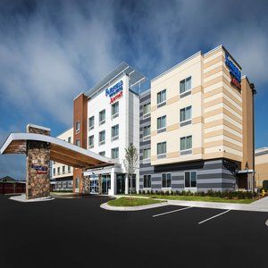 Fairfield & By Marriott Little Rock Hotel